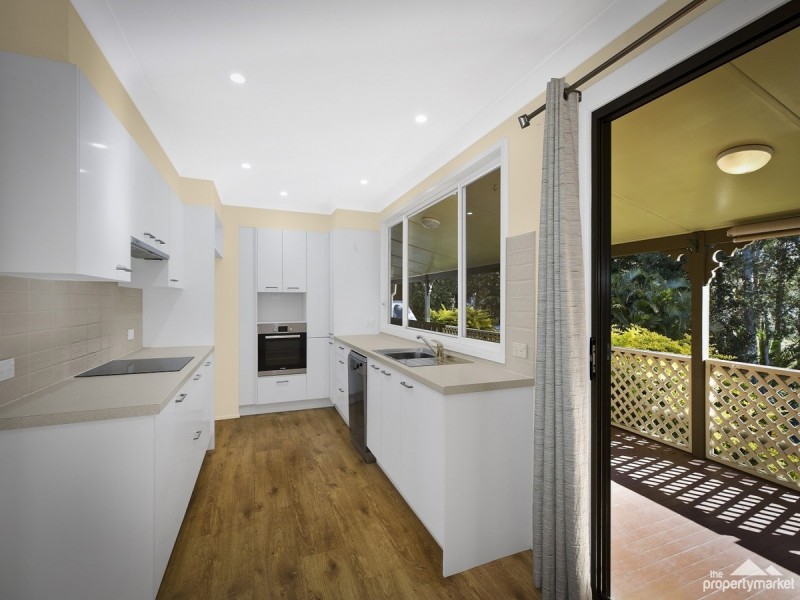 8 Cudgee Avenue, Summerland Point NSW 2259