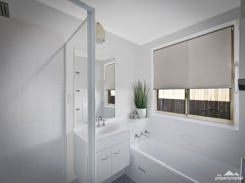 1 Hakea Place, Glenning Valley NSW 2261