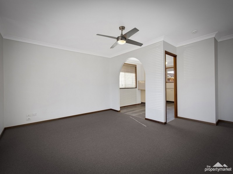 8/10-12 Lake Street, Budgewoi NSW 2262