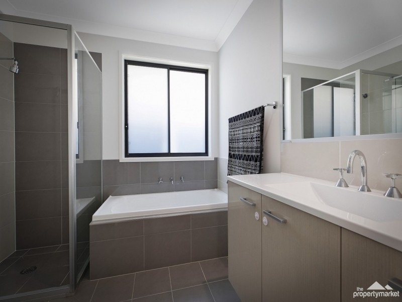43a Gordon Avenue, Summerland Point NSW 2259