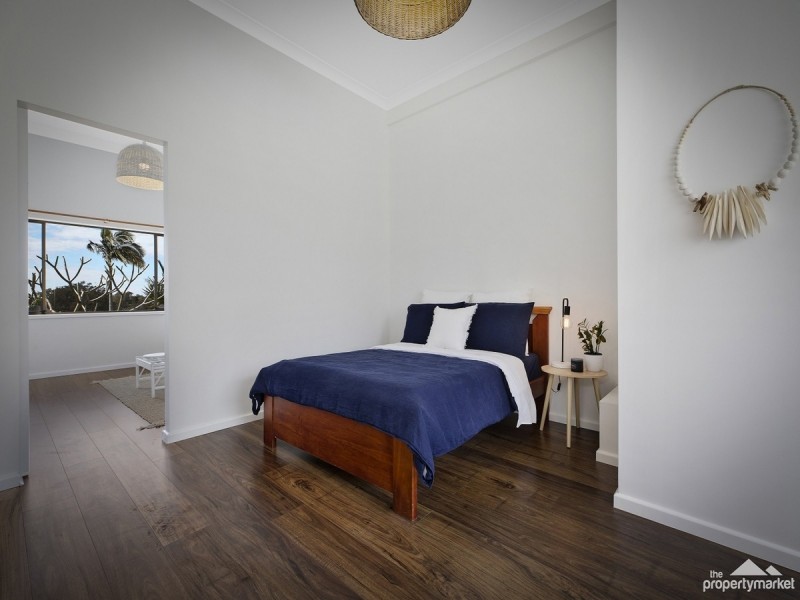 14 Woodlawn Drive, Budgewoi NSW 2262