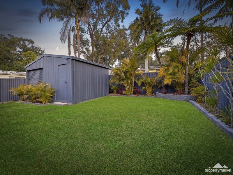 122 Cams Boulevard, Summerland Point NSW 2259