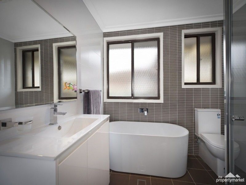 25 Ahina Avenue, Halekulani NSW 2262