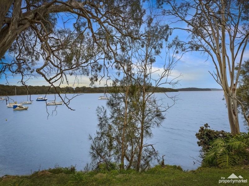 11 Winbin Crescent, Gwandalan NSW 2259