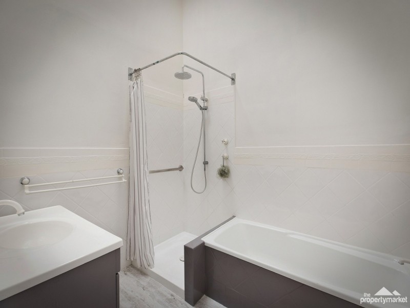 2 Larapinta Street, Gwandalan NSW 2259