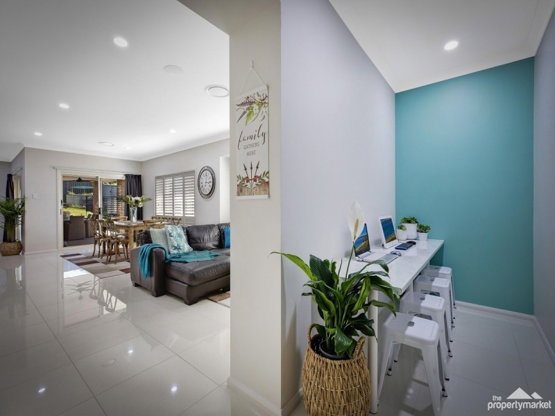 8 Fairlight Circuit, Mardi NSW 2259