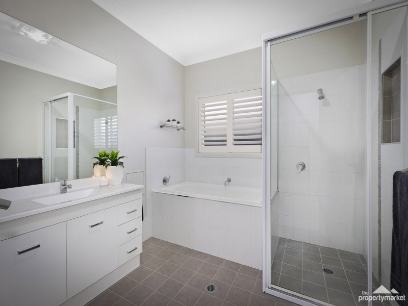 8 Fairlight Circuit, Mardi NSW 2259