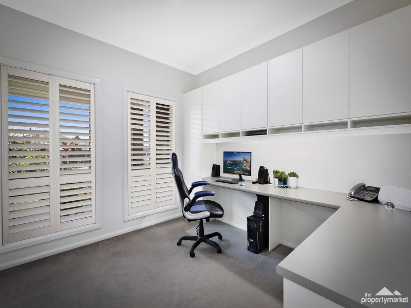 8 Fairlight Circuit, Mardi NSW 2259