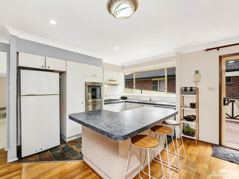 39 Bomaderry Crescent, Glenning Valley NSW 2261