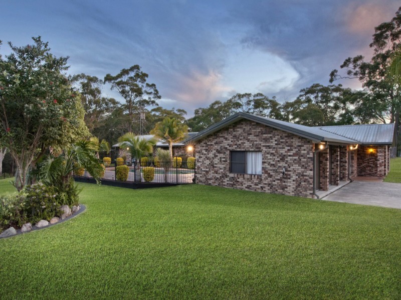 13 Larapinta Drive, Wyee Point NSW 2259