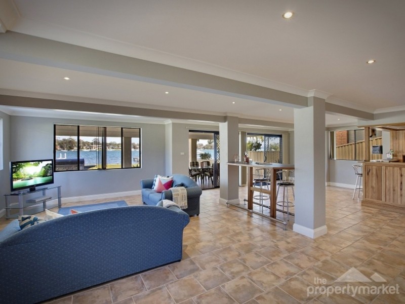 46a Gordon Avenue, Summerland Point NSW 2259