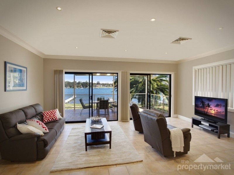 46a Gordon Avenue, Summerland Point NSW 2259