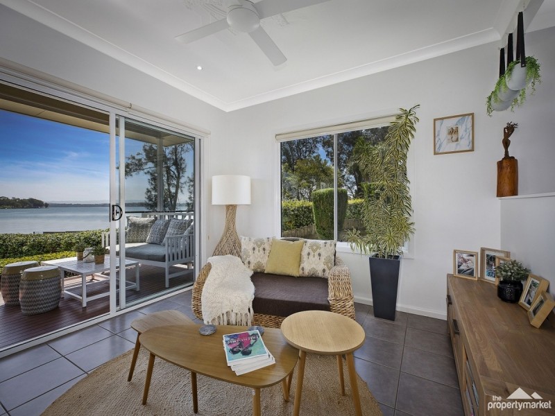 58 Gordon Avenue, Summerland Point NSW 2259