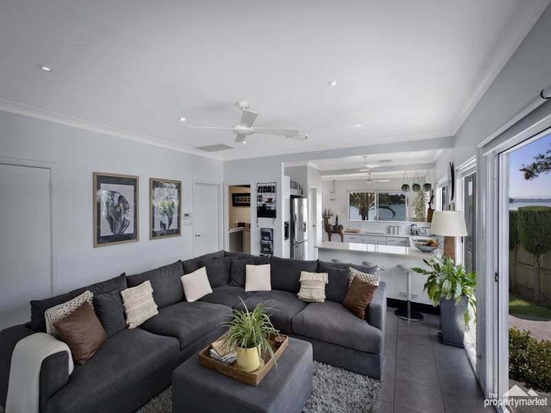 58 Gordon Avenue, Summerland Point NSW 2259