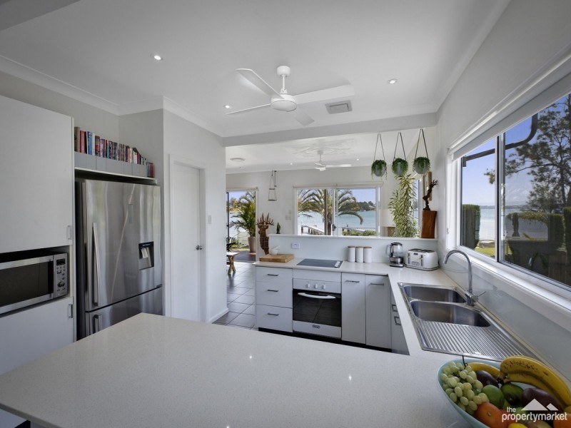 58 Gordon Avenue, Summerland Point NSW 2259