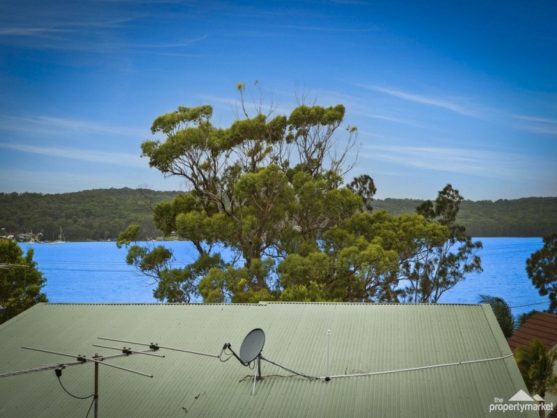 8 Winbin Crescent, Gwandalan NSW 2259