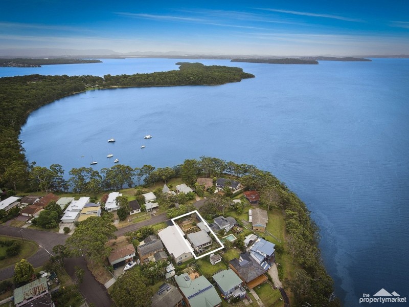 8 Winbin Crescent, Gwandalan NSW 2259