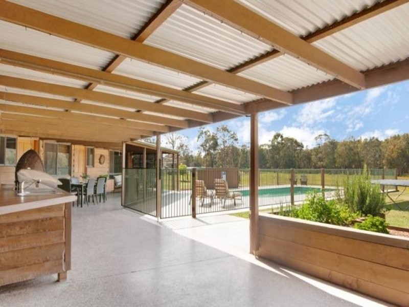 71 Warner Avenue, Tuggerawong NSW 2259