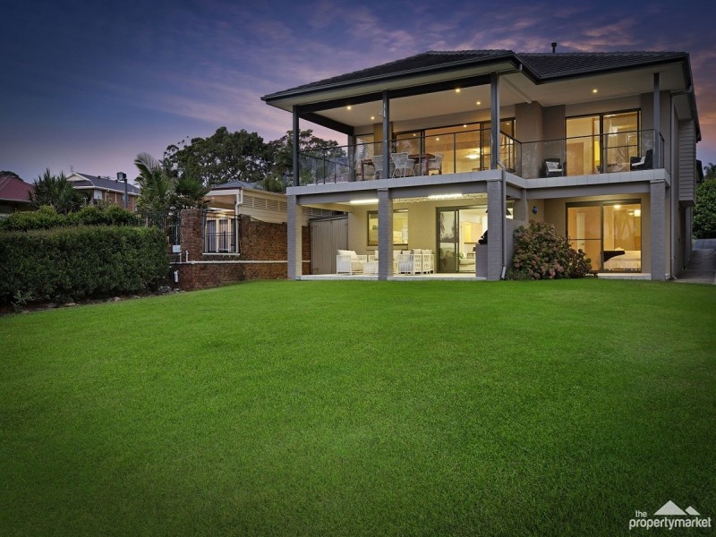 30 Gordon Avenue, Summerland Point NSW 2259