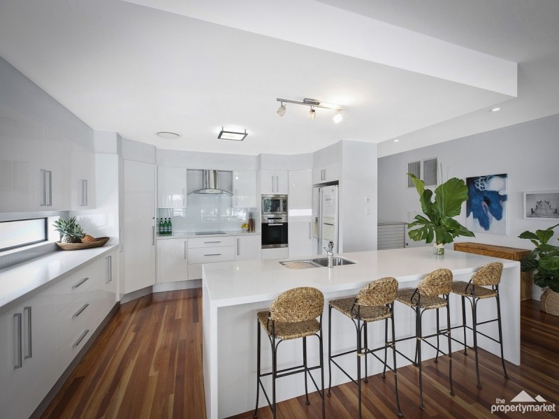 30 Gordon Avenue, Summerland Point NSW 2259