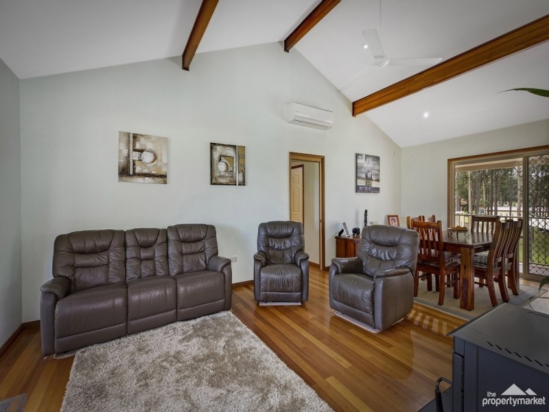 4 Burlington Avenue, Jilliby NSW 2259