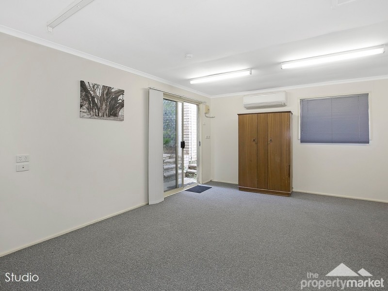 135 Brittania Drive, Watanobbi NSW 2259