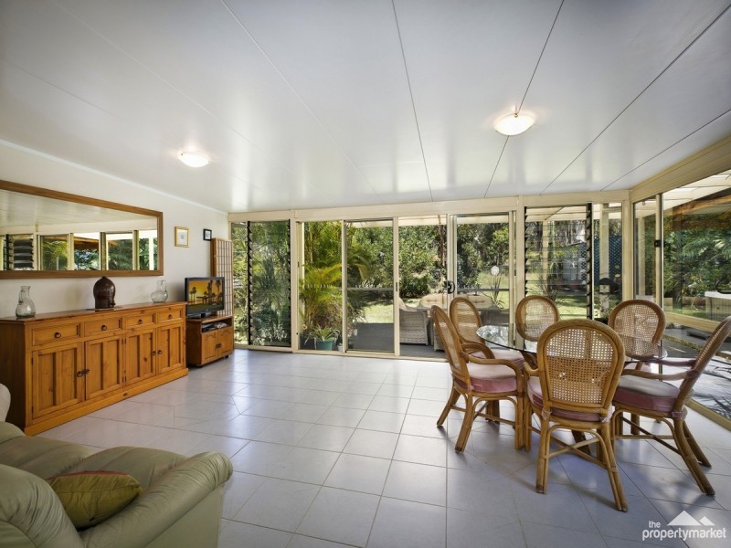 61 Yeramba Road, Summerland Point NSW 2259