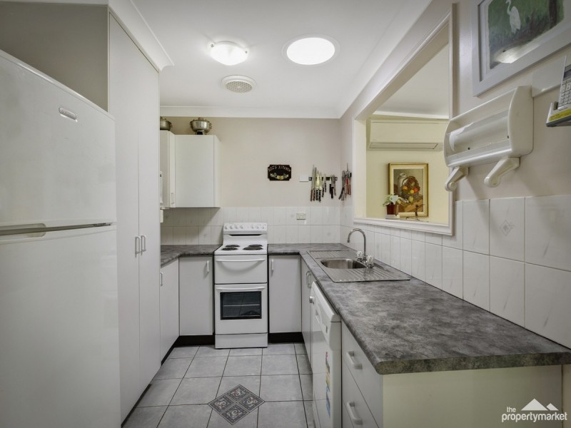 61 Yeramba Road, Summerland Point NSW 2259