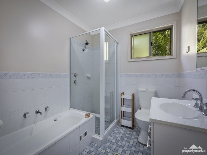 61 Yeramba Road, Summerland Point NSW 2259