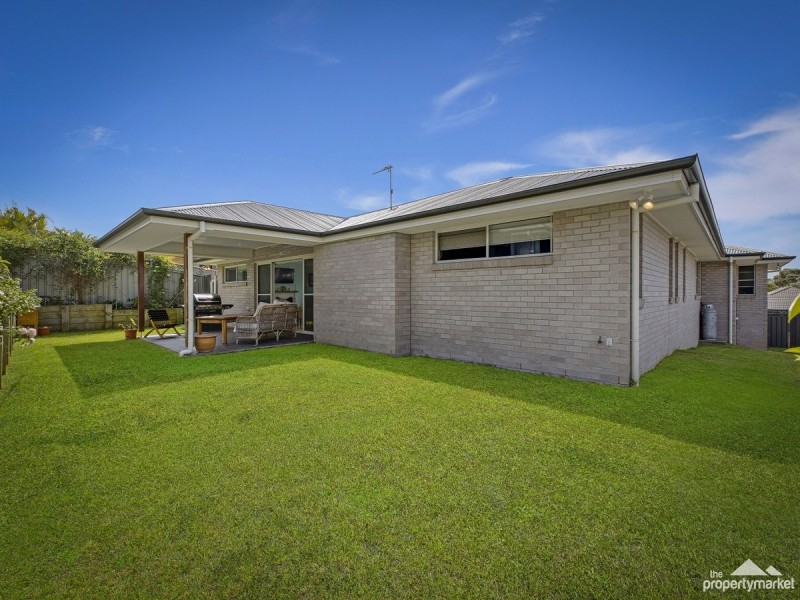 2 Windward Crescent, Gwandalan NSW 2259