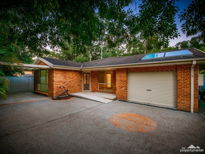 5 Bomaderry Crescent, Glenning Valley NSW 2261