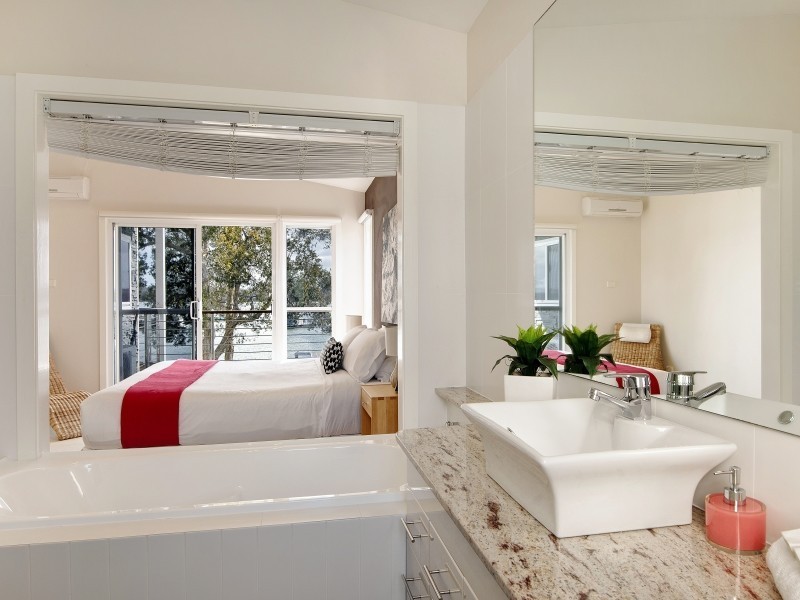 25 Kenilworth Street, Mannering Park NSW 2259