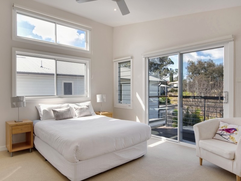 25 Kenilworth Street, Mannering Park NSW 2259