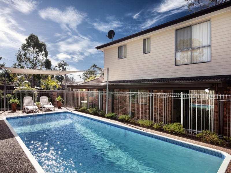 228 Lakedge Ave, Berkeley Vale NSW 2261