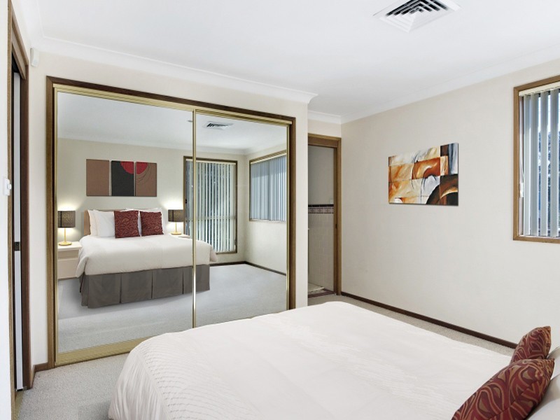 228 Lakedge Ave, Berkeley Vale NSW 2261