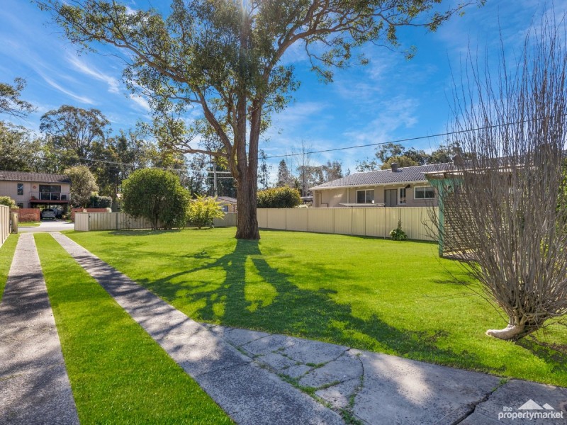 22 Blenheim Avenue, Berkeley Vale NSW 2261