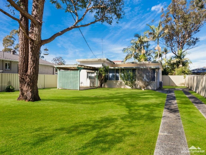 22 Blenheim Avenue, Berkeley Vale NSW 2261