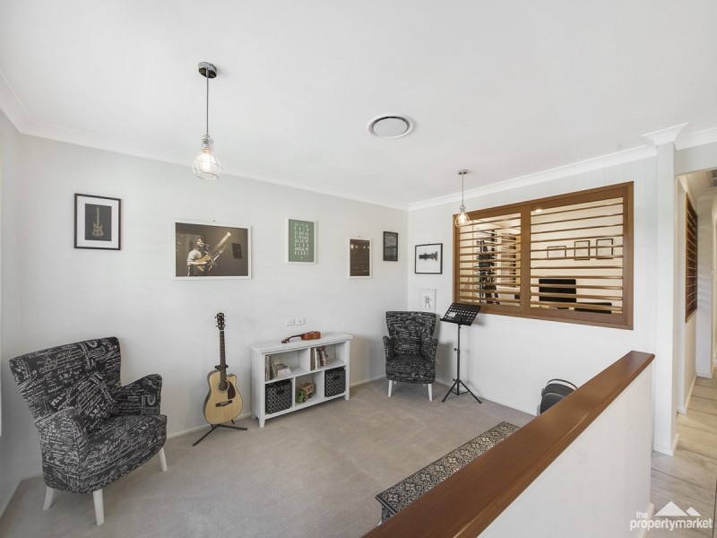 15 Stornaway Crescent, Berkeley Vale NSW 2261