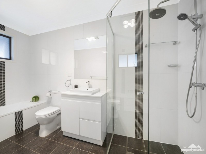 15 Stornaway Crescent, Berkeley Vale NSW 2261