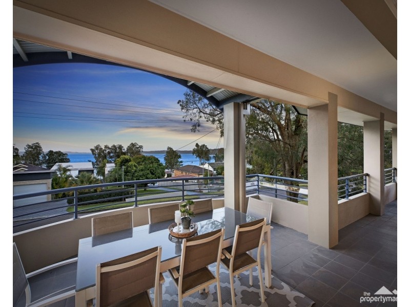 3 Bambury Avenue, Summerland Point NSW 2259