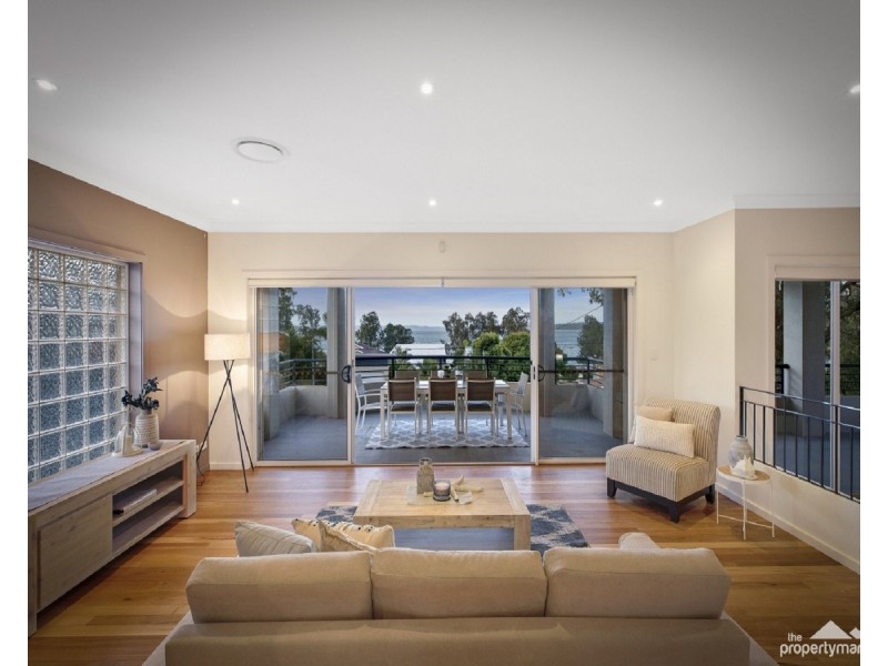 3 Bambury Avenue, Summerland Point NSW 2259