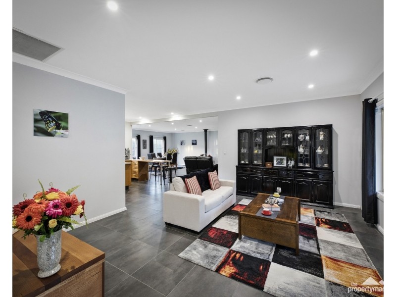 22 Holloway Drive, Jilliby NSW 2259