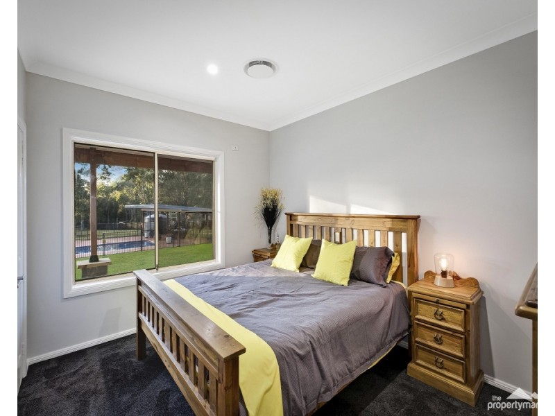 22 Holloway Drive, Jilliby NSW 2259