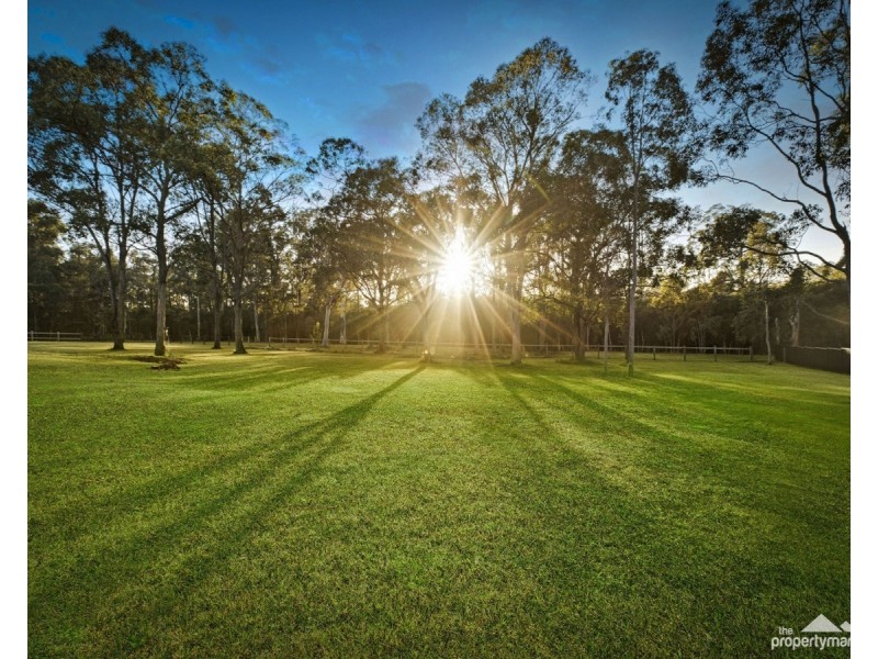 22 Holloway Drive, Jilliby NSW 2259