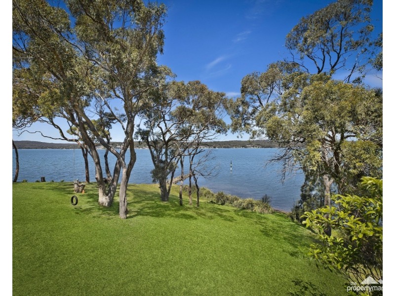 24 Noamunga Crescent, Gwandalan NSW 2259