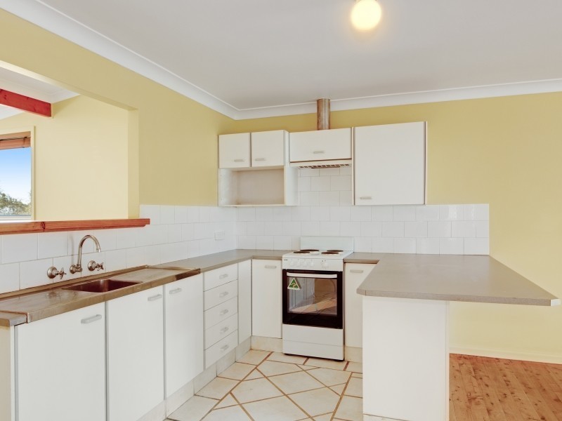 27 Taronga Avenue, San Remo NSW 2262