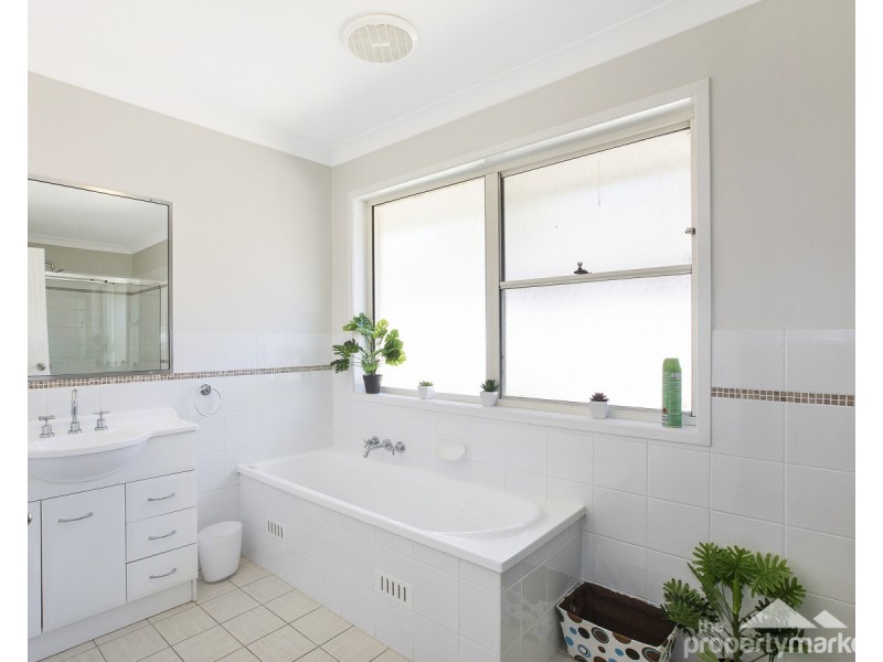 2/8-10 Jarrett Street, North Gosford NSW 2250