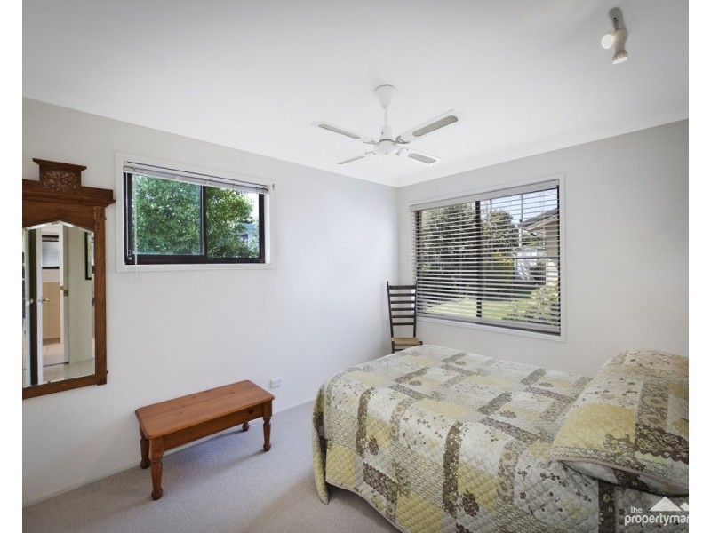 11 Omaru Place, Summerland Point NSW 2259