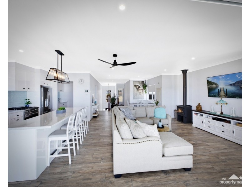 21 Quinn Street, Catherine Hill Bay NSW 2281