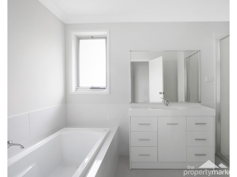 36 Parry Parade, Wyong NSW 2259